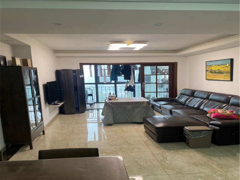 新長(zhǎng)海廣場(chǎng)（新長(zhǎng)海中心）法拍房E、F棟2212