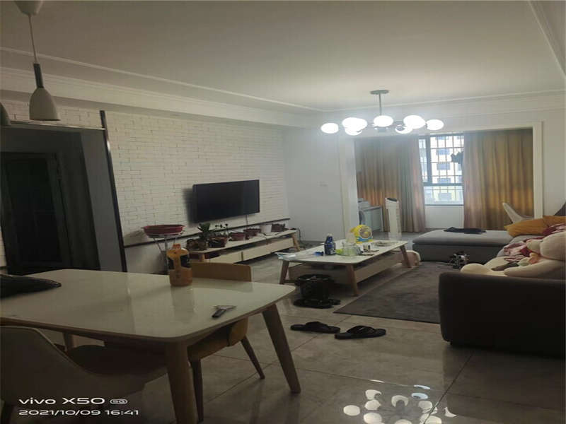 中國(guó)鐵建國(guó)際城（鐵建城）法拍房19棟2204室（含室內(nèi)家具家電）