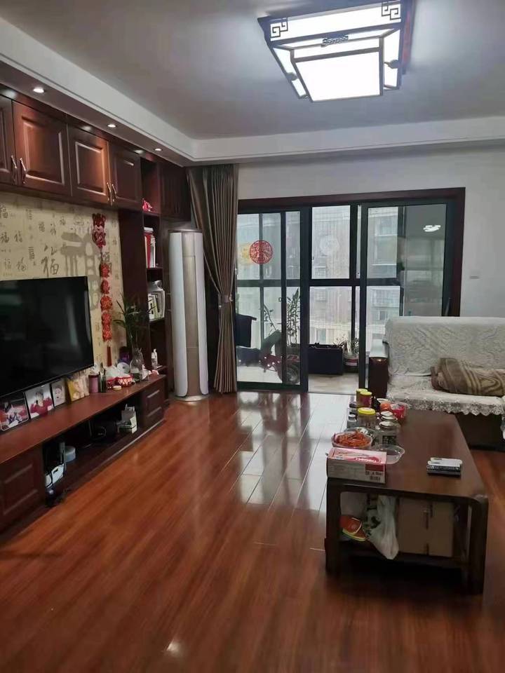 五礦紫湖香醍（龍灣國(guó)際三期）法拍房三期2028棟1702號(hào)