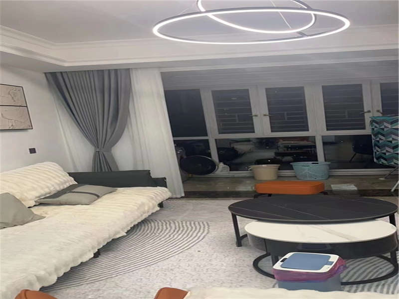 富基世紀公園法拍房73-74棟808室及房屋內(nèi)現(xiàn)有的家具 、家電