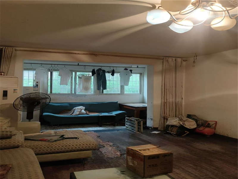 景環(huán)小區(qū)法拍房C3、C4棟104號