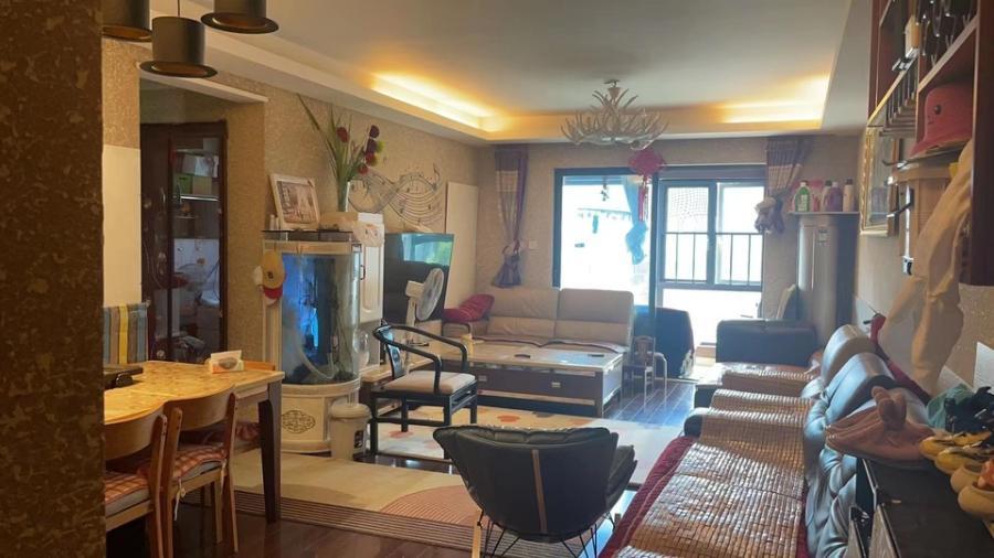 萬科白鷺郡法拍房三期26棟303號(hào)及地下室第三期373、461號(hào)車位