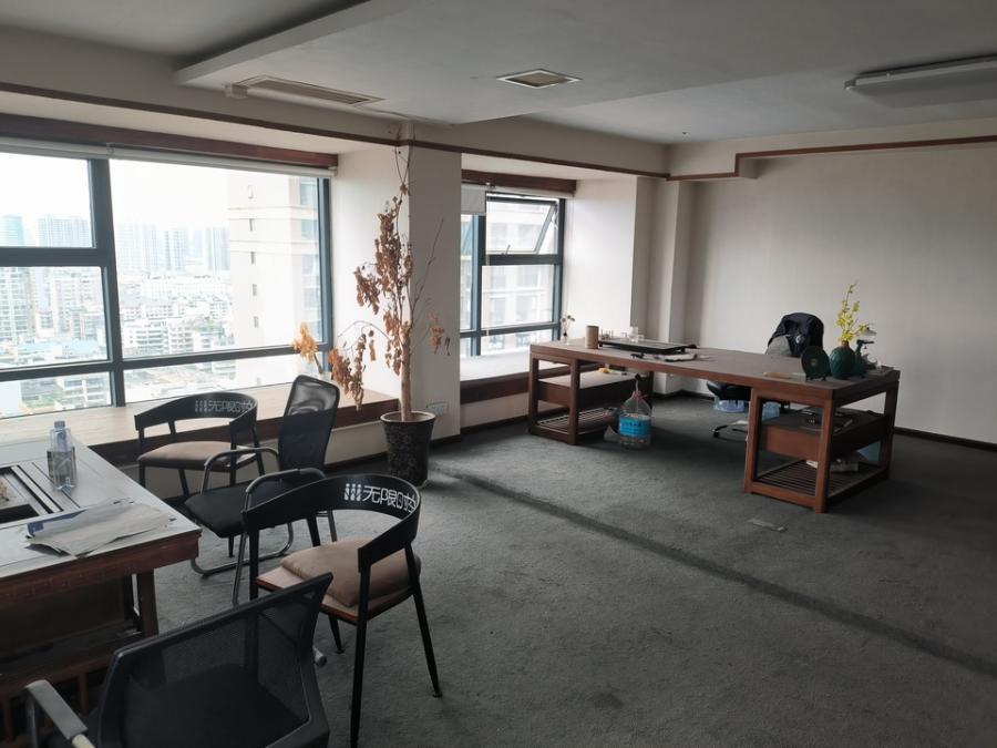 萬象新天地法拍房5號棟2501、2502、2505、2506號