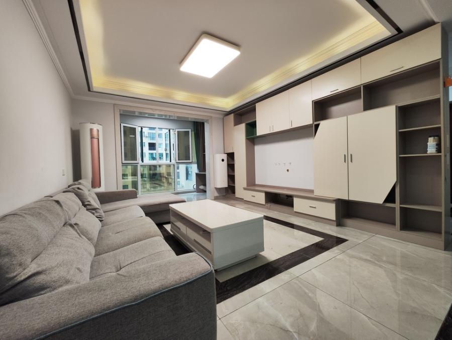 富基世紀(jì)公園法拍房75#、76#棟604室及房屋內(nèi)家具家電