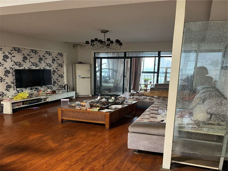 東業(yè)早安星城法拍房3棟1單元703、704室