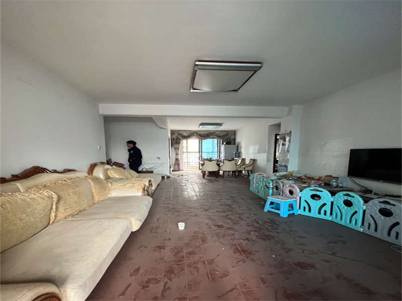 凱通國(guó)際城法拍房7、8、9棟2021號(hào)及室內(nèi)家具家電