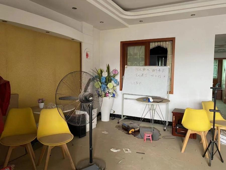 思進(jìn)大廈（開(kāi)元東路與東一路交匯處53號(hào)）法拍房整棟1110室