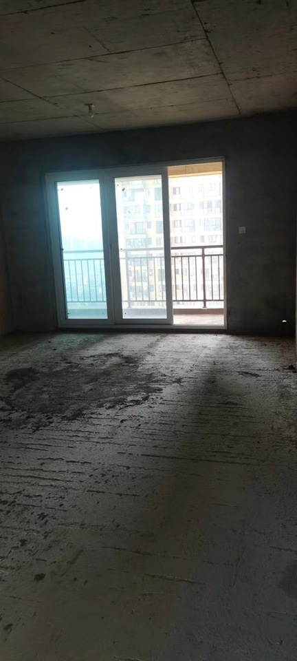 富興悅府（富興學(xué)府名?。┓ㄅ姆?#棟1805室