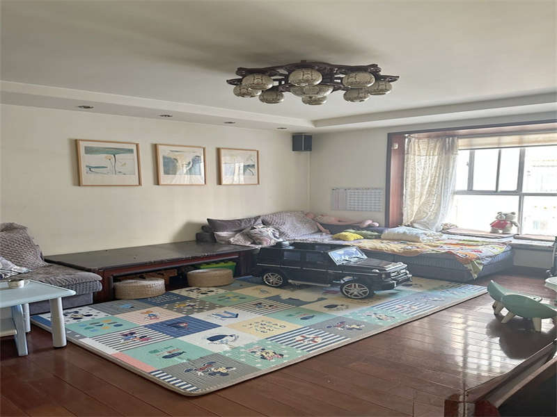 惠澤園法拍房A1，A2，B1，B2棟504號(hào)及其室內(nèi)家具家電物品