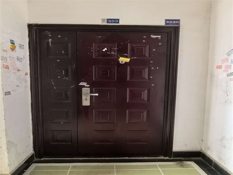 睿智園小區(qū)法拍房1、2棟503房