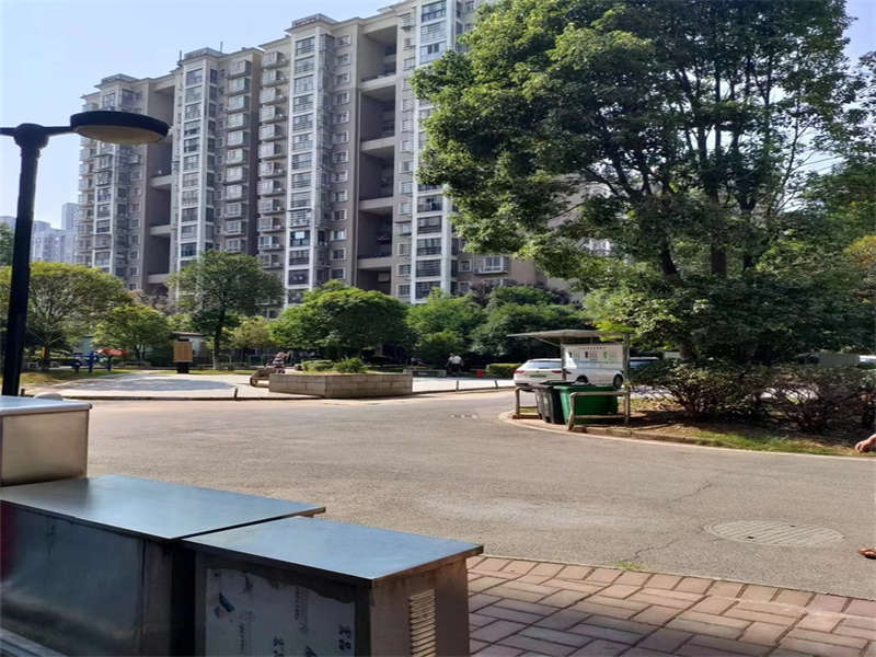 麓谷和馨園法拍房B區(qū)6、7棟1109號