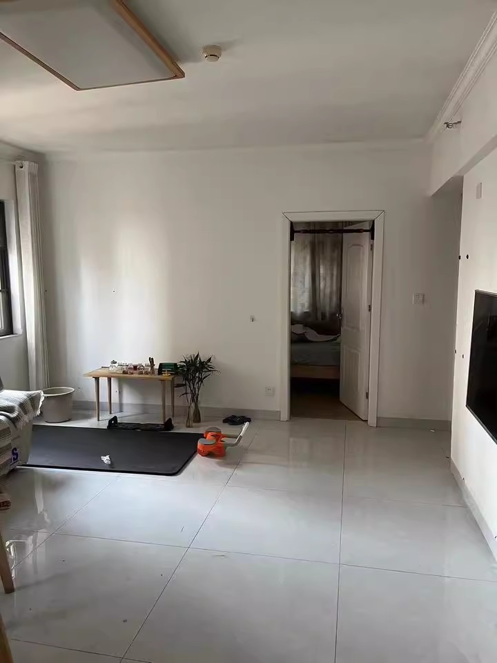 新長海廣場（新長海中心）法拍房C、D棟2111（實(shí)勘為D棟）