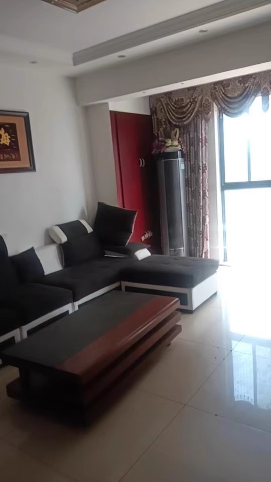 （砂子塘小學(xué)本部 ）萬(wàn)博匯名邸法拍房6棟1701房