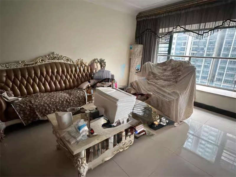 恒大名都法拍房43、44、45棟806號及室內(nèi)家具家電物品