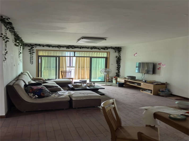 新城新世界法拍房C3棟2507號