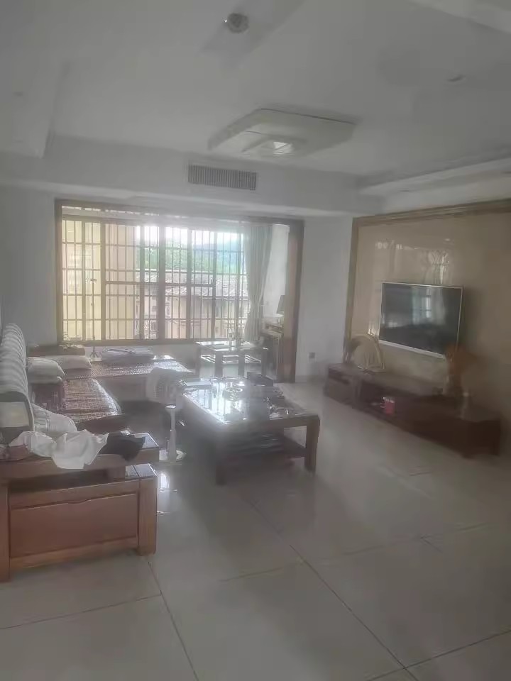 天麓尚層（天麓小區(qū)）法拍房二期G16棟601室