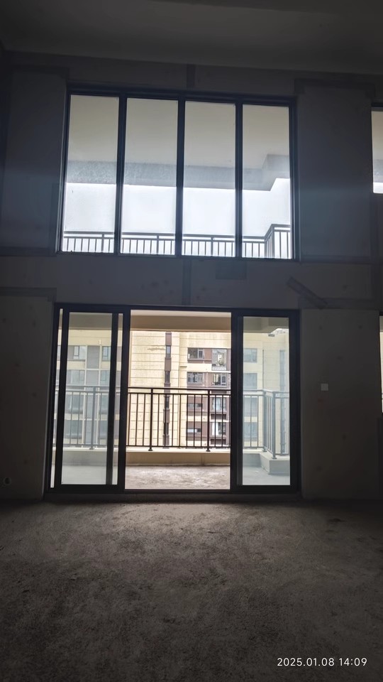 中航城國(guó)際社區(qū)法拍房1-21棟1604號(hào)