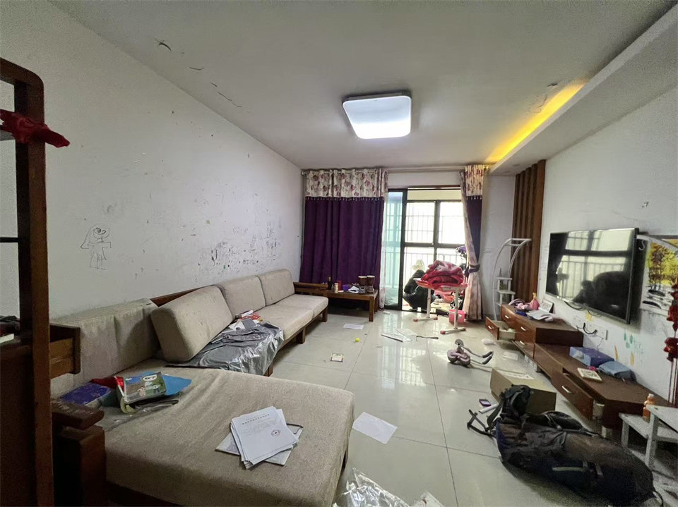 （雙學(xué)區(qū)四房）保利麓谷林語法拍房E5棟2801號(hào)房