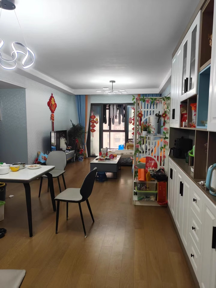 （雙學(xué)位）陽光城尚東灣青檸園（臨景園）法拍房5棟1906號