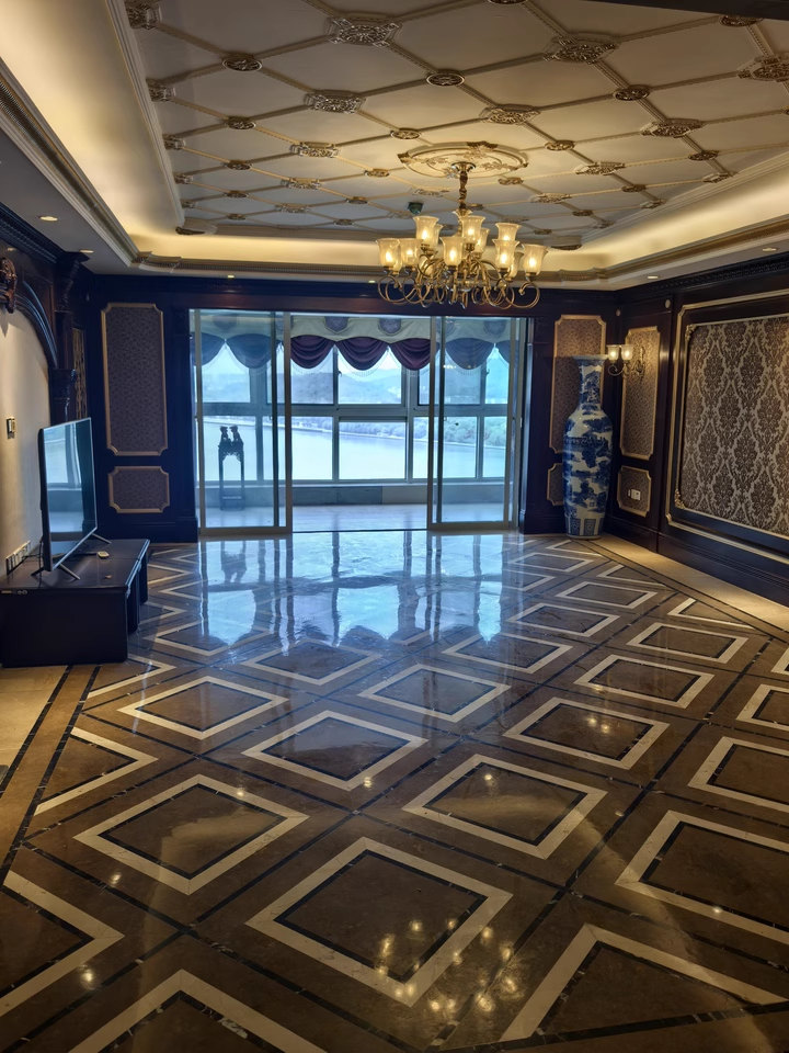 （市中心一線江景大平層）萬(wàn)達(dá)公館A區(qū)法拍房4棟2001室