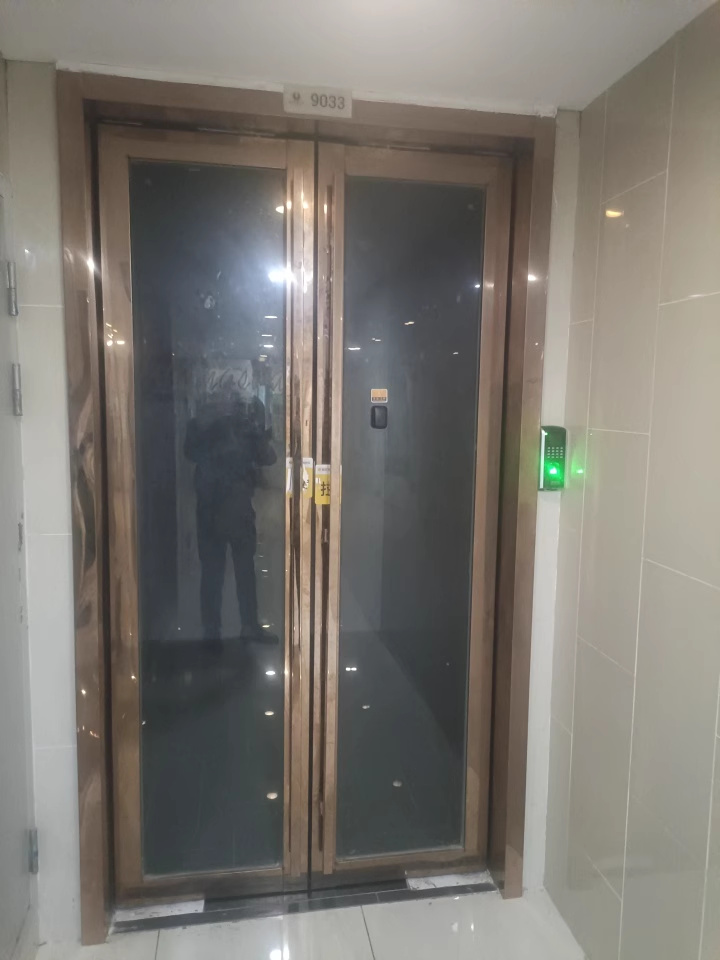 （大漏寫字樓）北辰鳳凰天階苑B1E1區(qū)法拍房B1E1區(qū)1-10棟及地下車庫、連接平臺(tái)9033