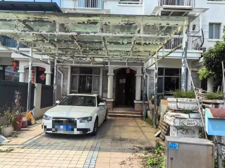 （5.5折 別墅）長(zhǎng)沙碧桂園翠漾花岸三街法拍房38、50、52、56、58、60、62、66號(hào)156室及室內(nèi)物品