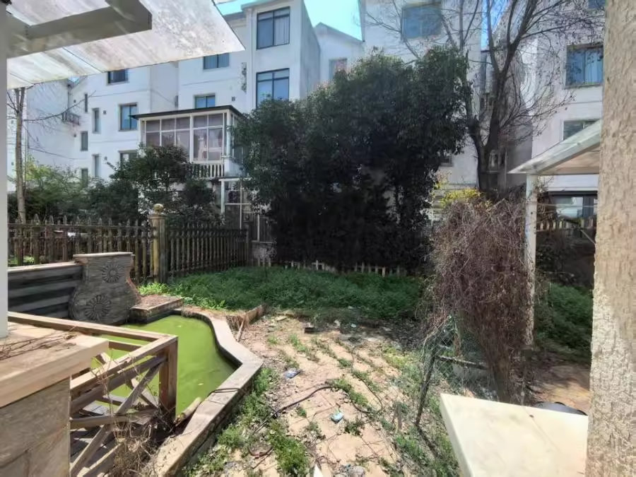 （別墅）長(zhǎng)沙碧桂園浪漫陽(yáng)光一街法拍房37、39、51、53、55、57、59、61、63、65號(hào)153室及室內(nèi)家具家電