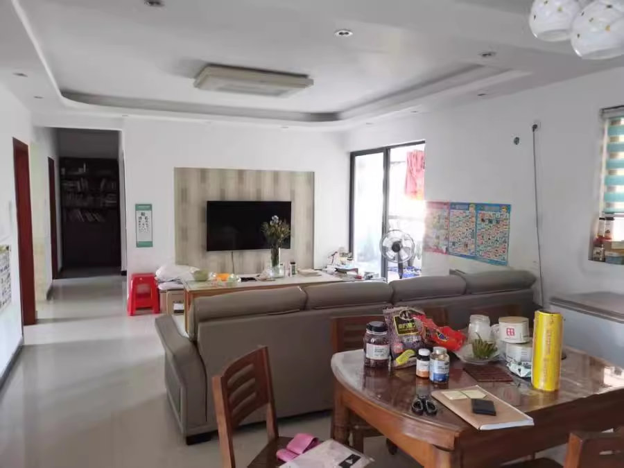 （6折）勤誠達新界法拍房E1棟1702室