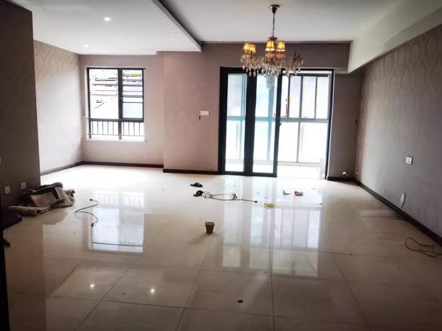 綠地公館（綠地名?。┓ㄅ姆?棟301房